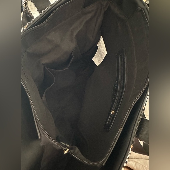 Studio F Black and White Striped Women's Large Tote Bag - Picture 6 of 7